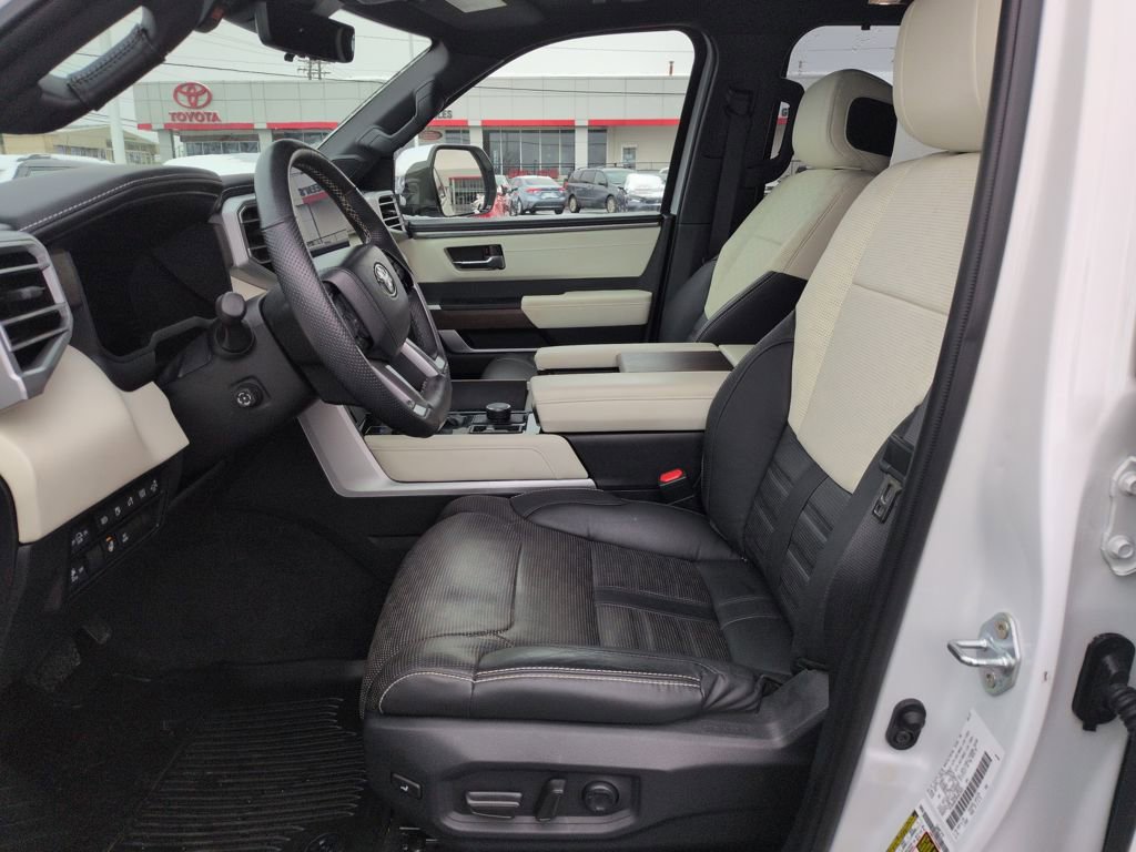 Used 2024 Toyota Sequoia Capstone image 9