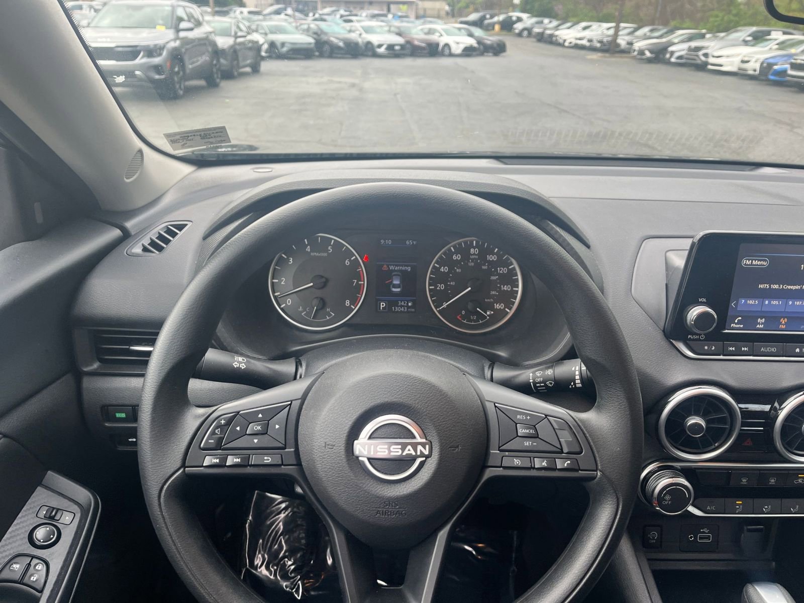 Used 2025 Nissan Sentra S image 29