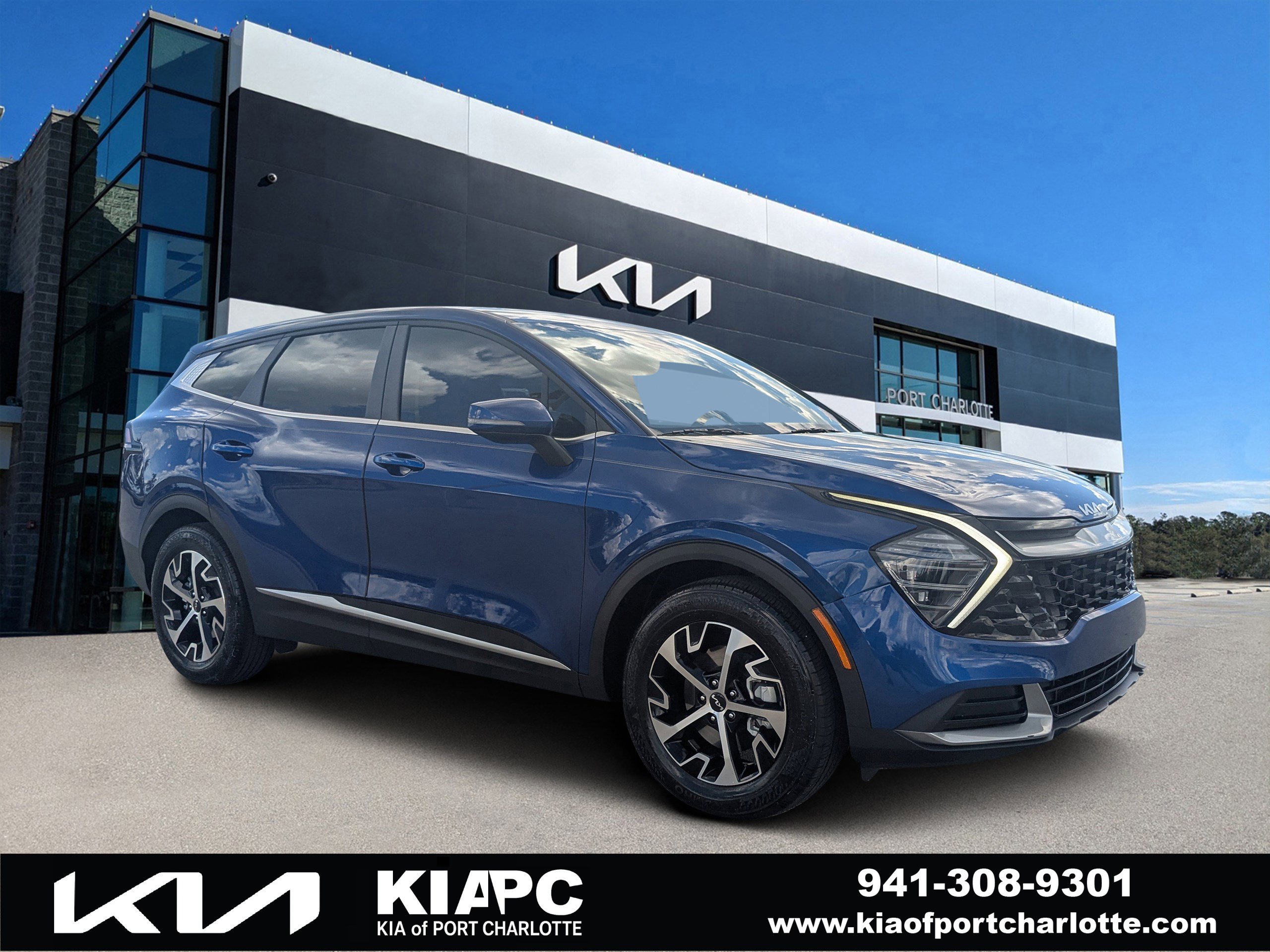 Certified 2024 Kia Sportage EX image 1