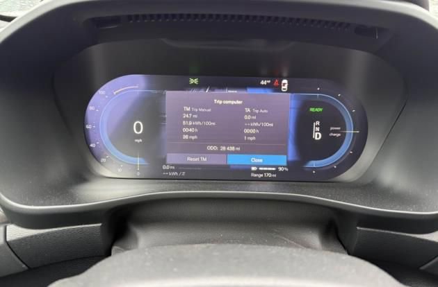 Used 2023 Volvo C40 P8 Recharge Ultimate w/ Protection Package Premier AWD/4WD image 7