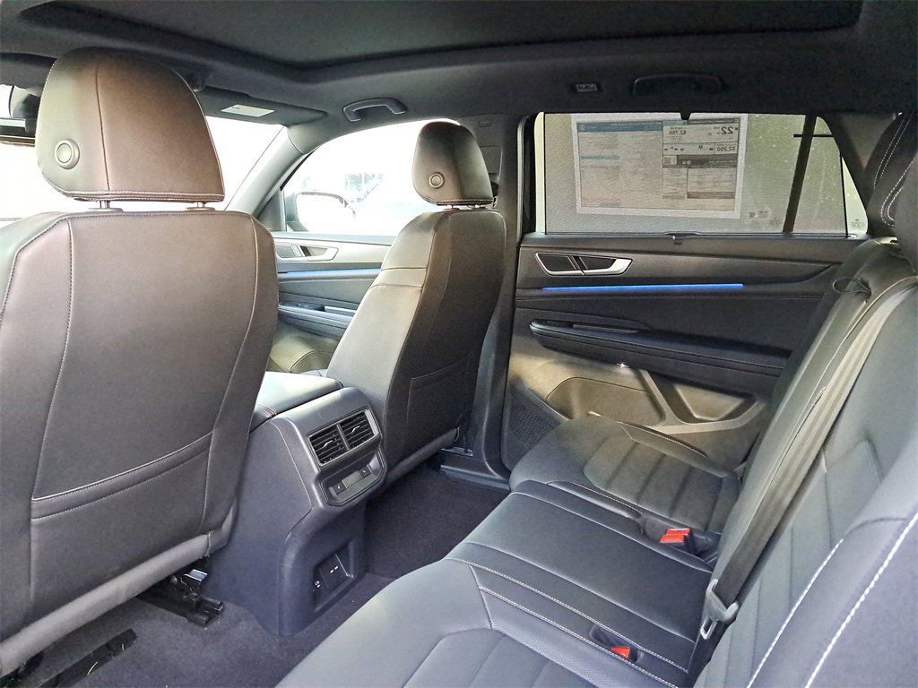 New 2026 Volkswagen Atlas Cross Sport SEL R-Line image 5
