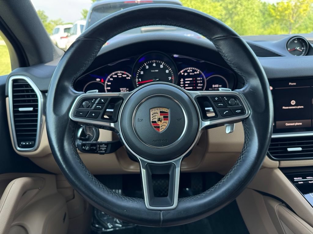 Certified 2023 Porsche Cayenne AWD/4WD image 16