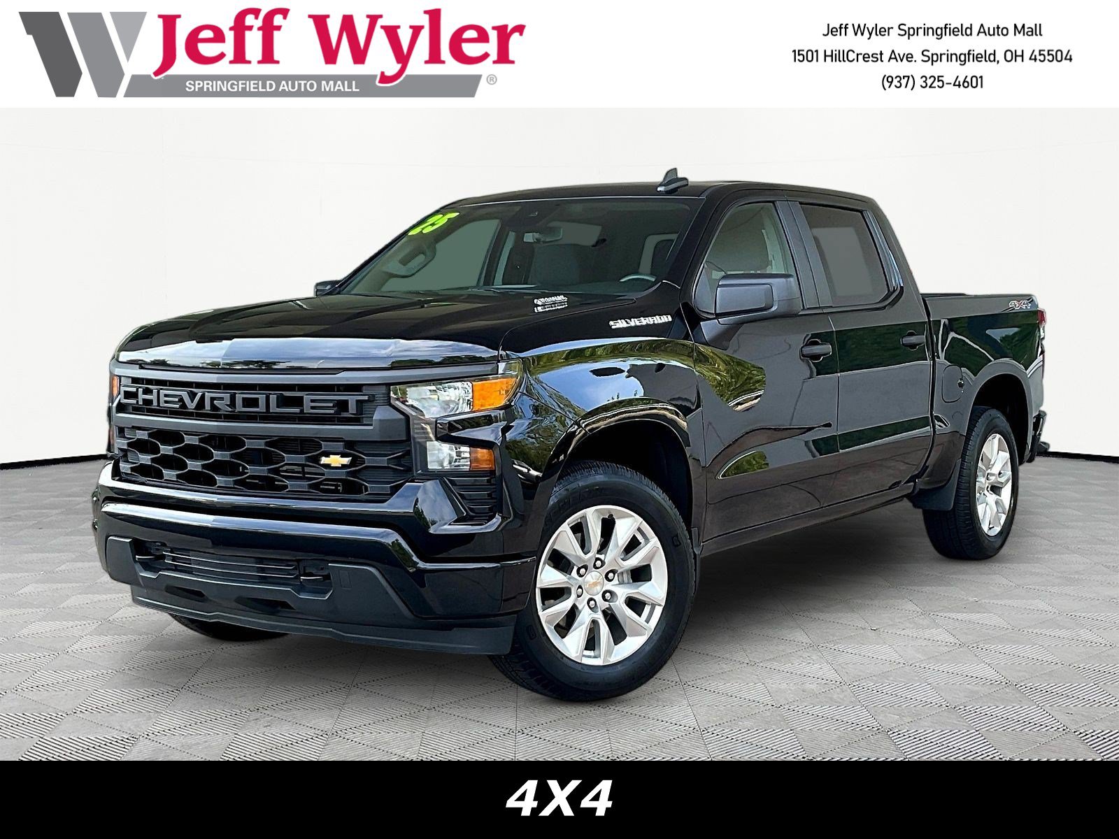 Used 2025 Chevrolet Silverado 1500 Custom AWD/4WD image 1