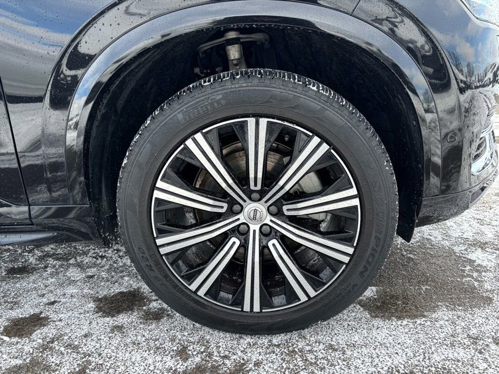 Used 2024 Volvo XC90 B6 Plus image 31