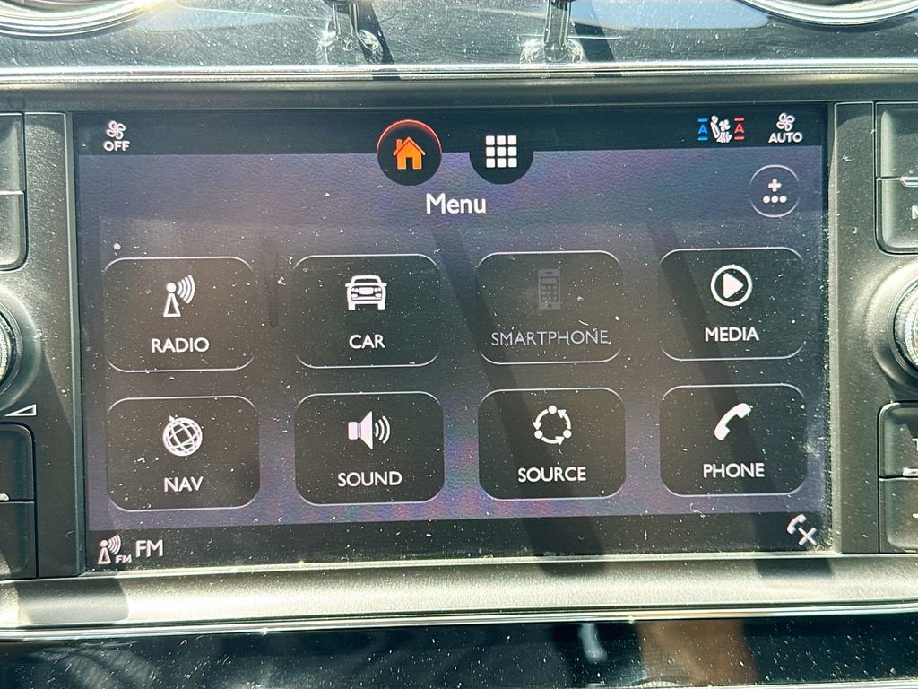 Used 2018 Bentley Bentayga Activity image 16