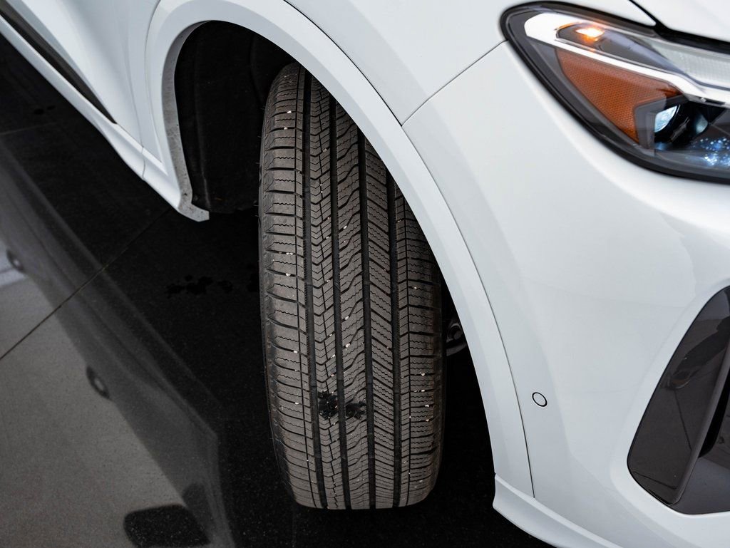 Certified 2025 Audi Q5 Premium w/ 19" Wheel Package image 47