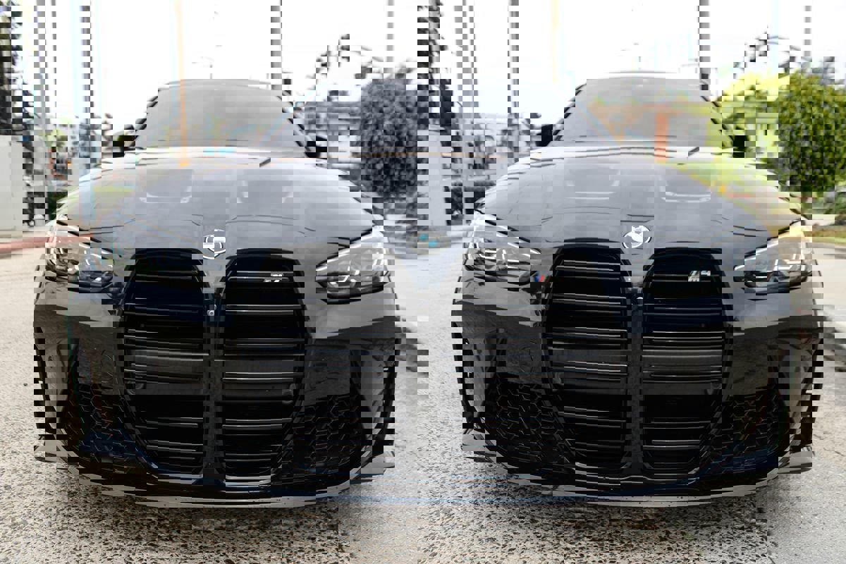 Used 2024 BMW M4 Coupe w/ Executive Package image 8