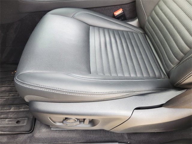 Used 2024 Land Rover Discovery Sport Dynamic SE image 23