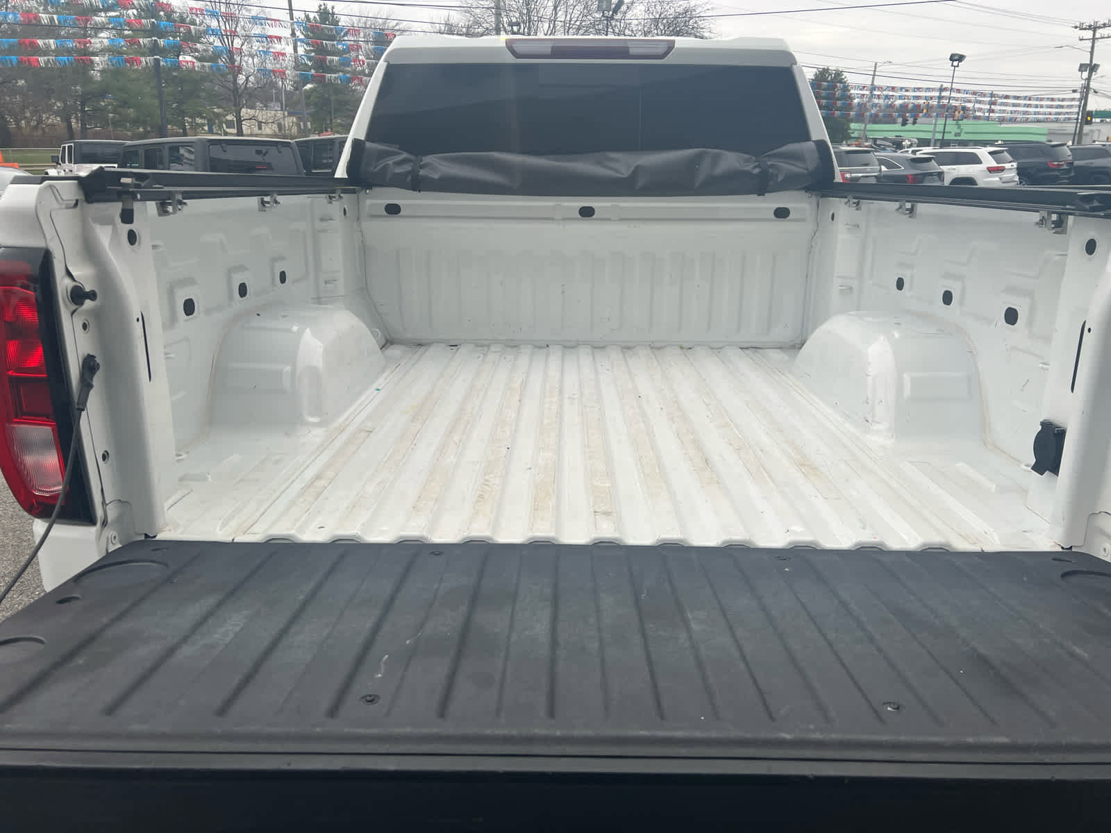 Used 2020 GMC Sierra 1500 Elevation w/ Elevation Value Package image 12