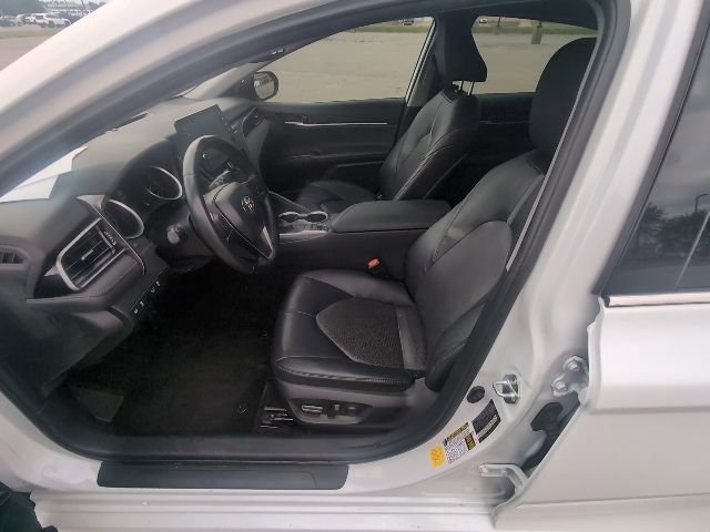 Used 2023 Toyota Camry XLE FWD image 11