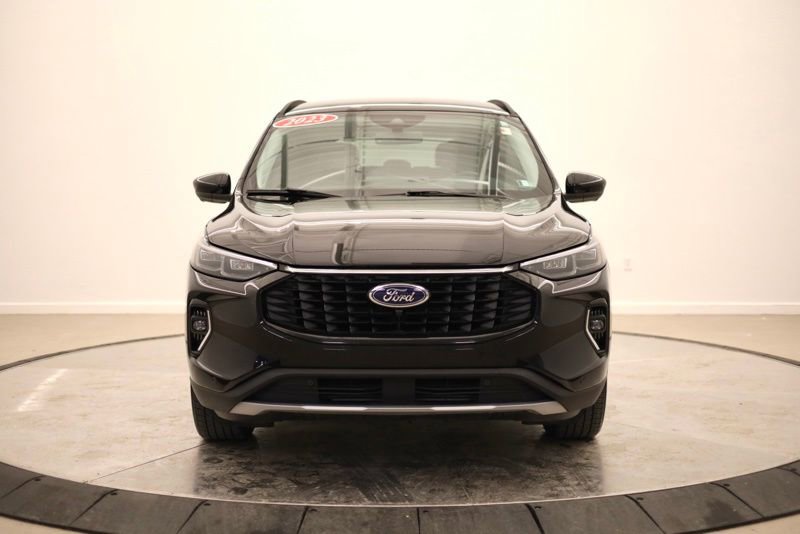 Used 2023 Ford Escape Platinum image 8