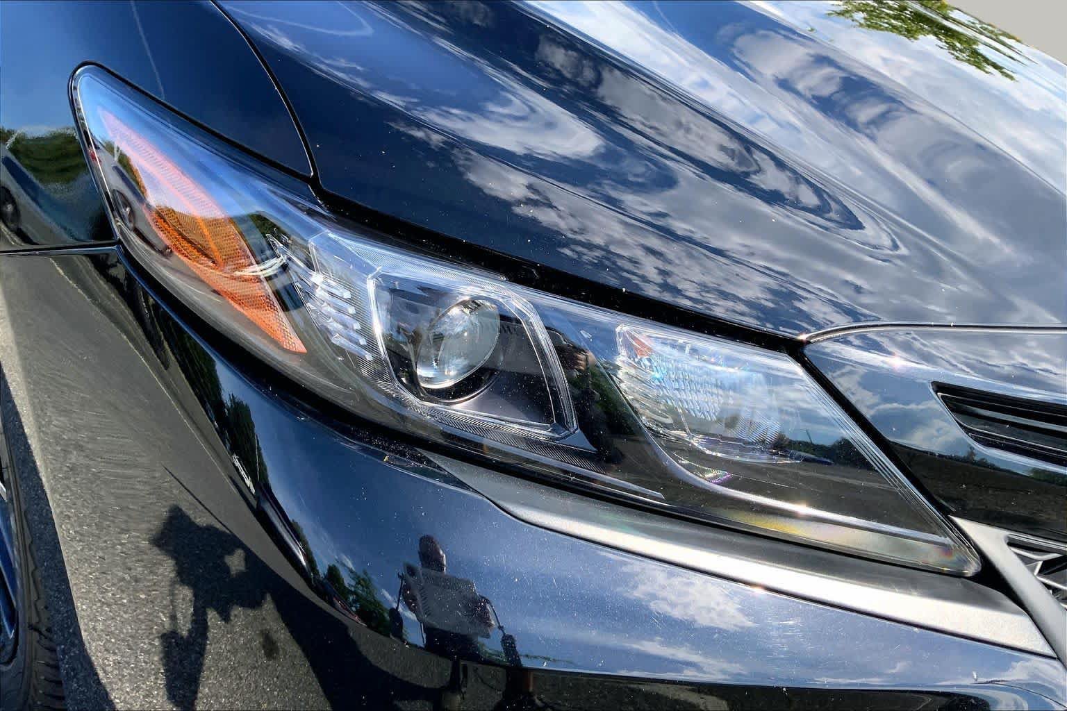 Used 2021 Toyota Camry SE AWD/4WD image 28