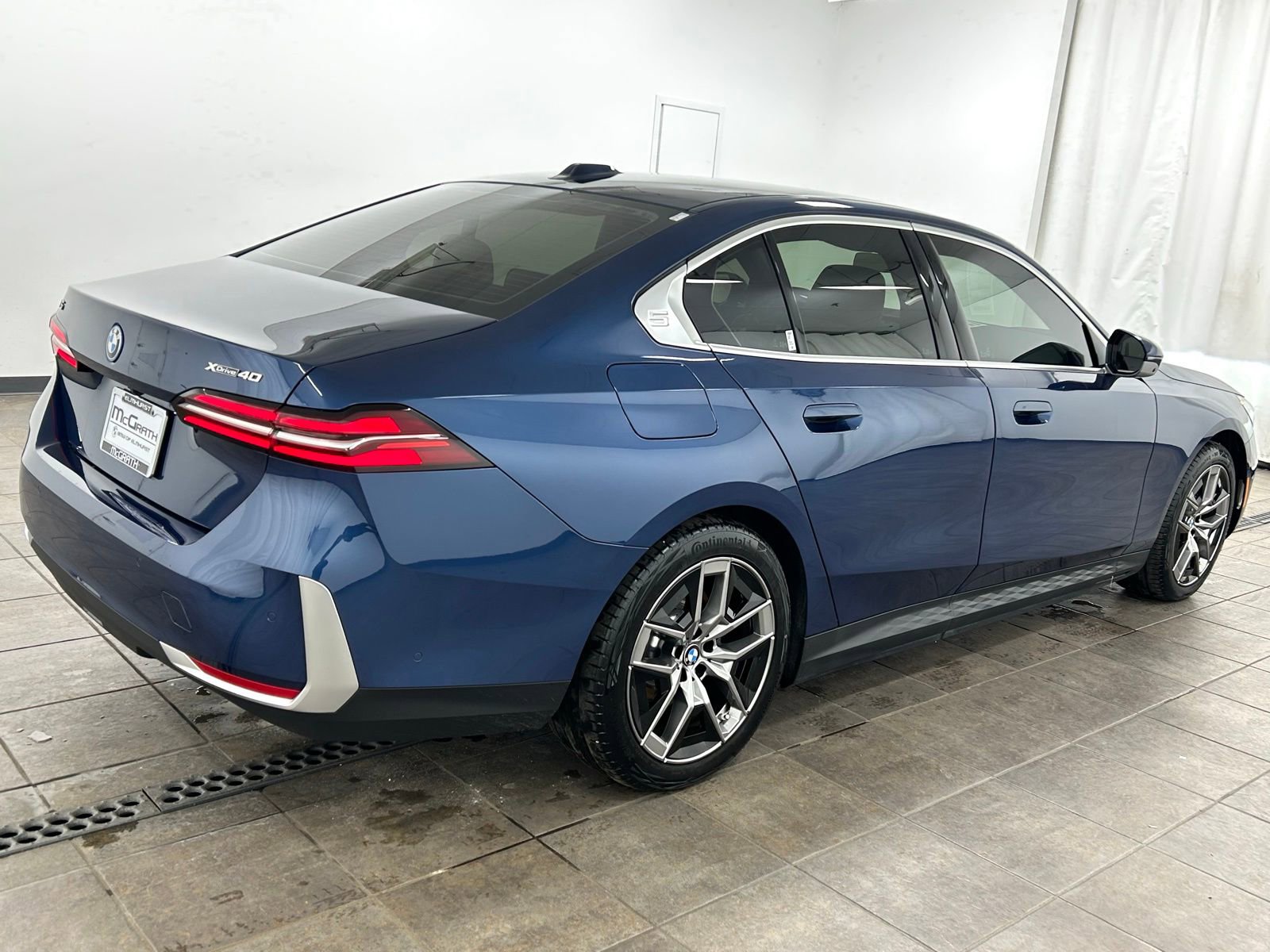 Used 2026 BMW i5 eDrive40 w/ Premium Package image 5