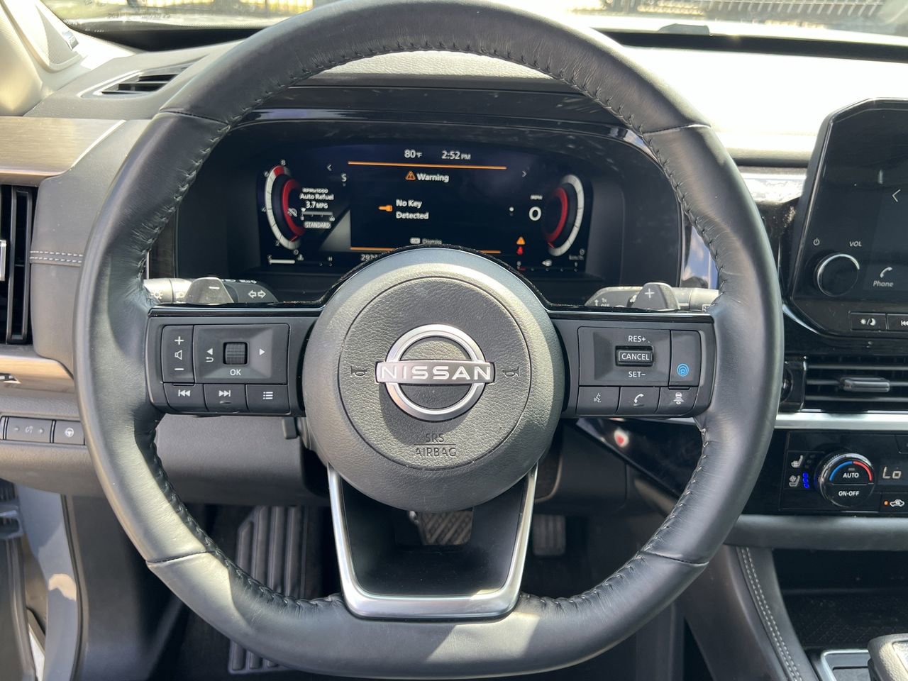 Certified 2023 Nissan Pathfinder Platinum w/ Black Appearance Package image 7