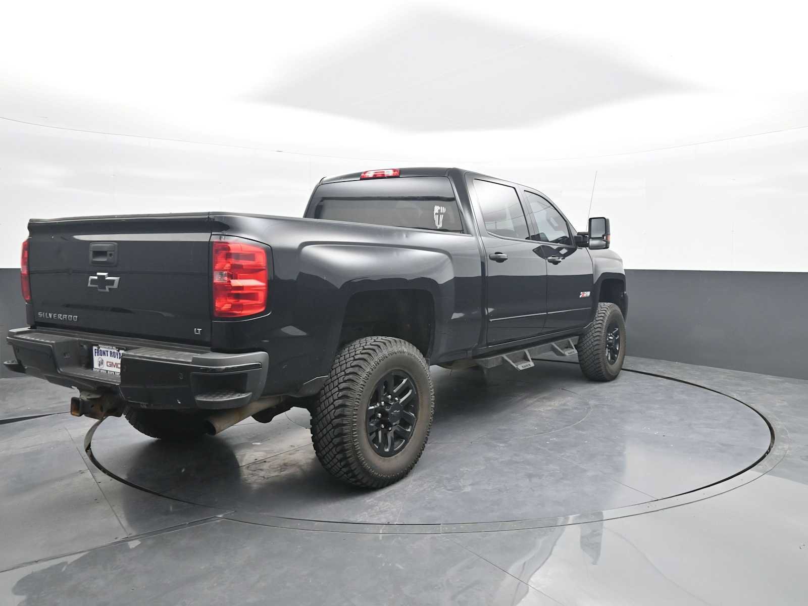 Used 2016 Chevrolet Silverado 2500 LT w/ Midnight Edition AWD/4WD image 7