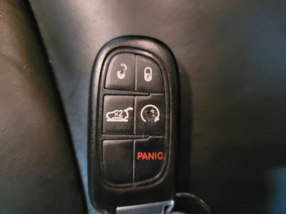 Used 2018 Jeep Cherokee Limited image 32