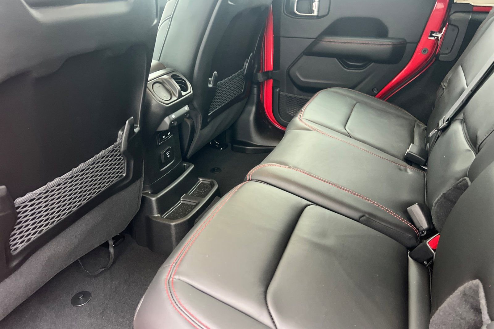 New 2026 Jeep Wrangler Unlimited Rubicon AWD/4WD image 11