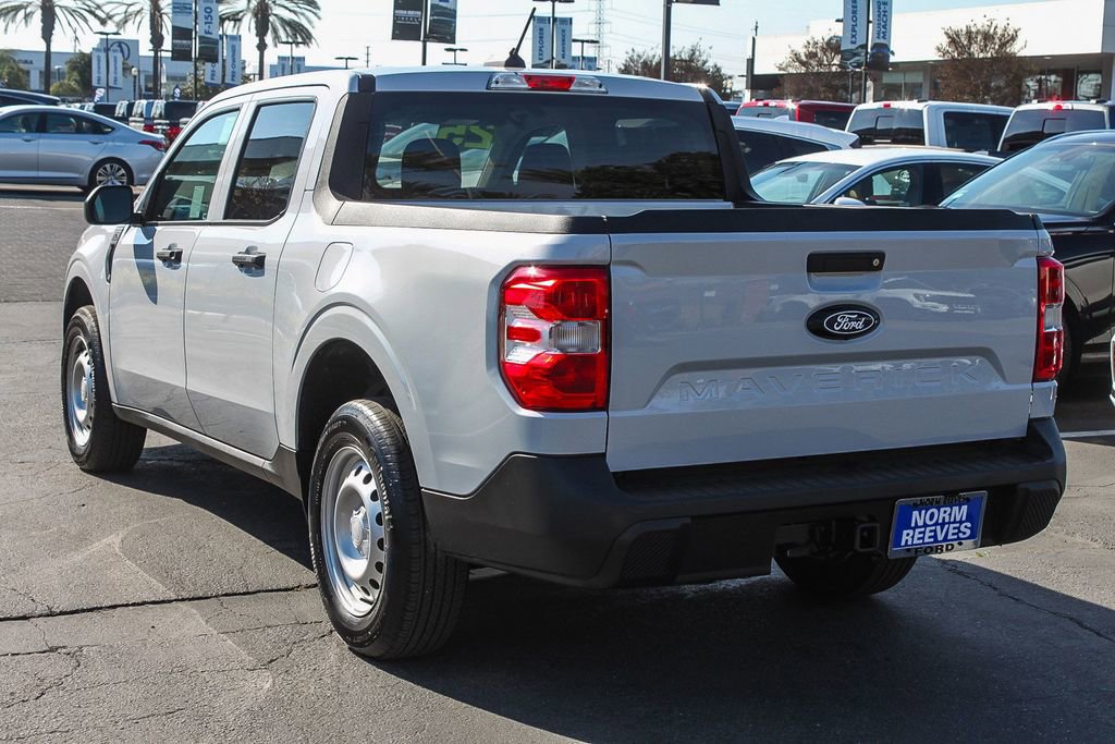 Used 2025 Ford Maverick XL w/ Equipment Group 102A image 9
