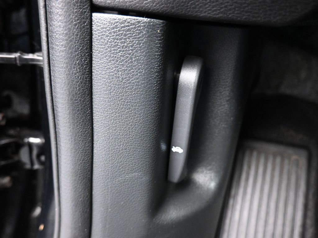 Used 2022 Kia Telluride S image 28