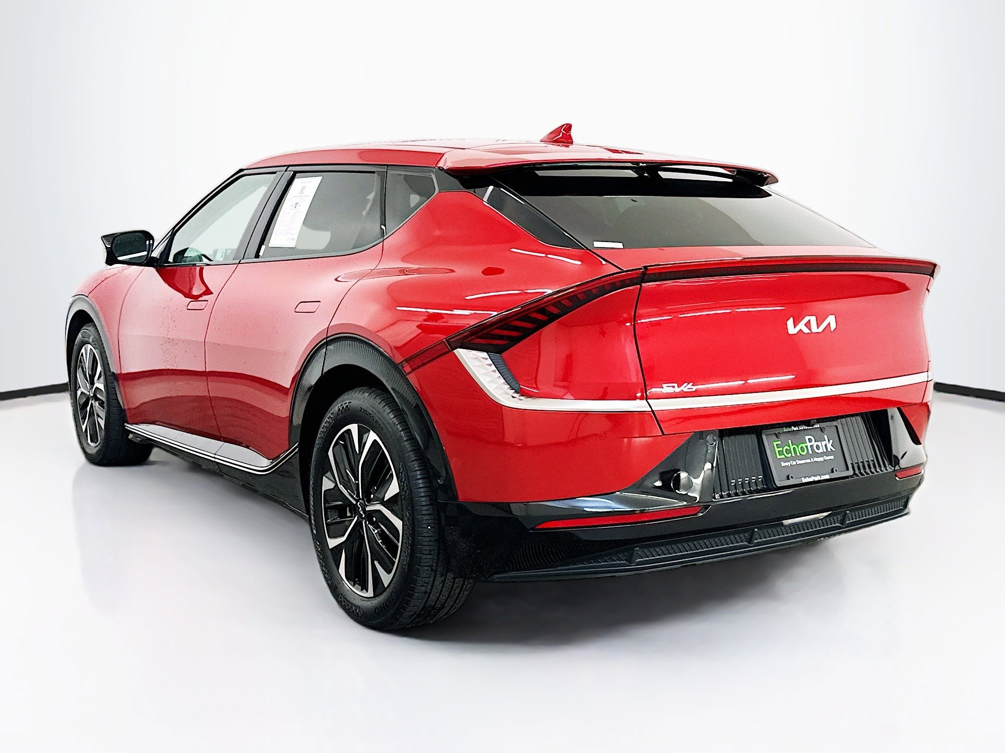 Used 2024 Kia EV6 Wind w/ Wind Technology Package AWD/4WD image 5