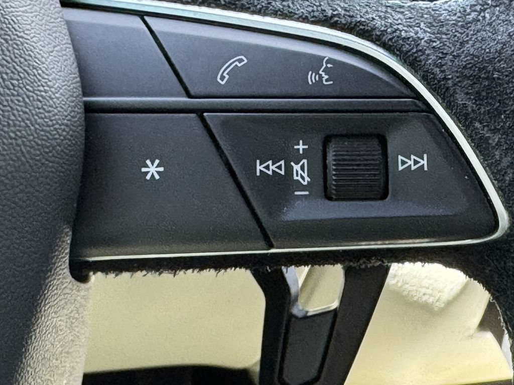 Used 2021 Lamborghini Urus AWD/4WD image 31