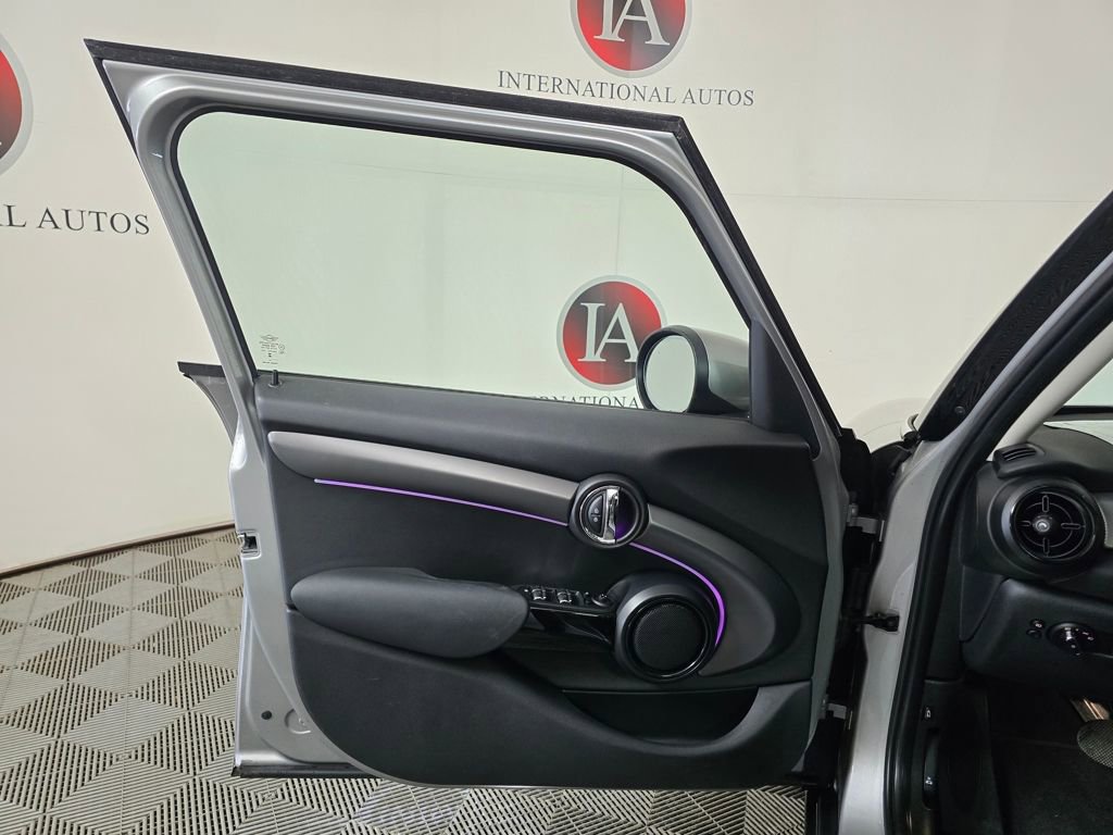 Certified 2023 MINI Cooper 4-Door Hardtop FWD image 12