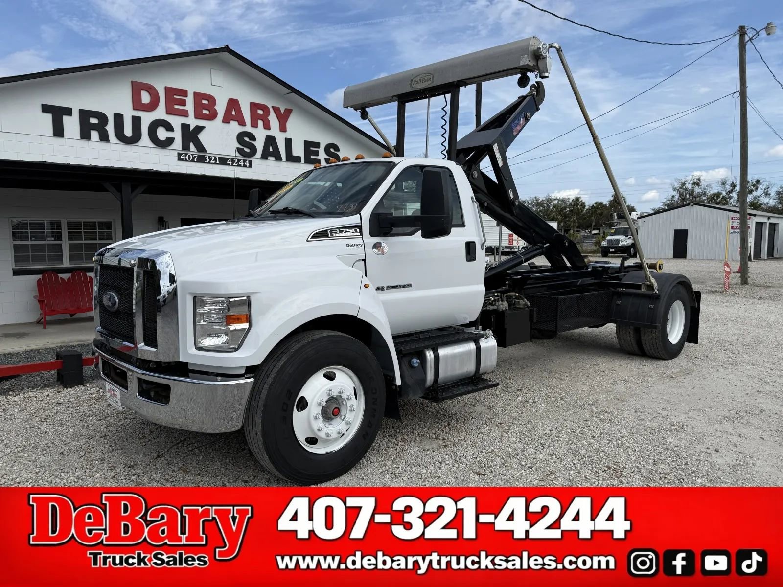 Used 2022 Ford F750 2WD Regular Cab Super Duty image 1