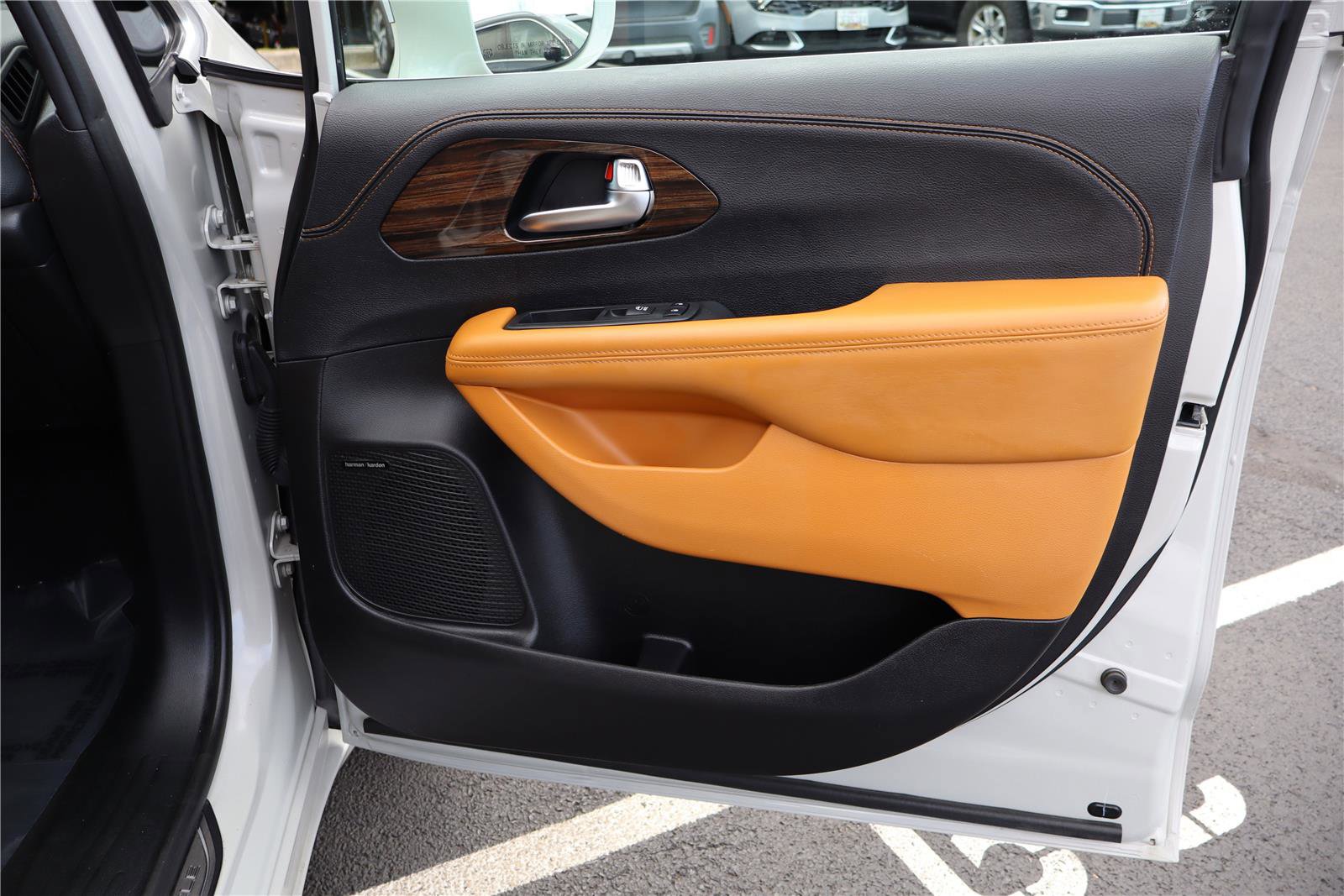 Used 2021 Chrysler Pacifica Pinnacle image 29