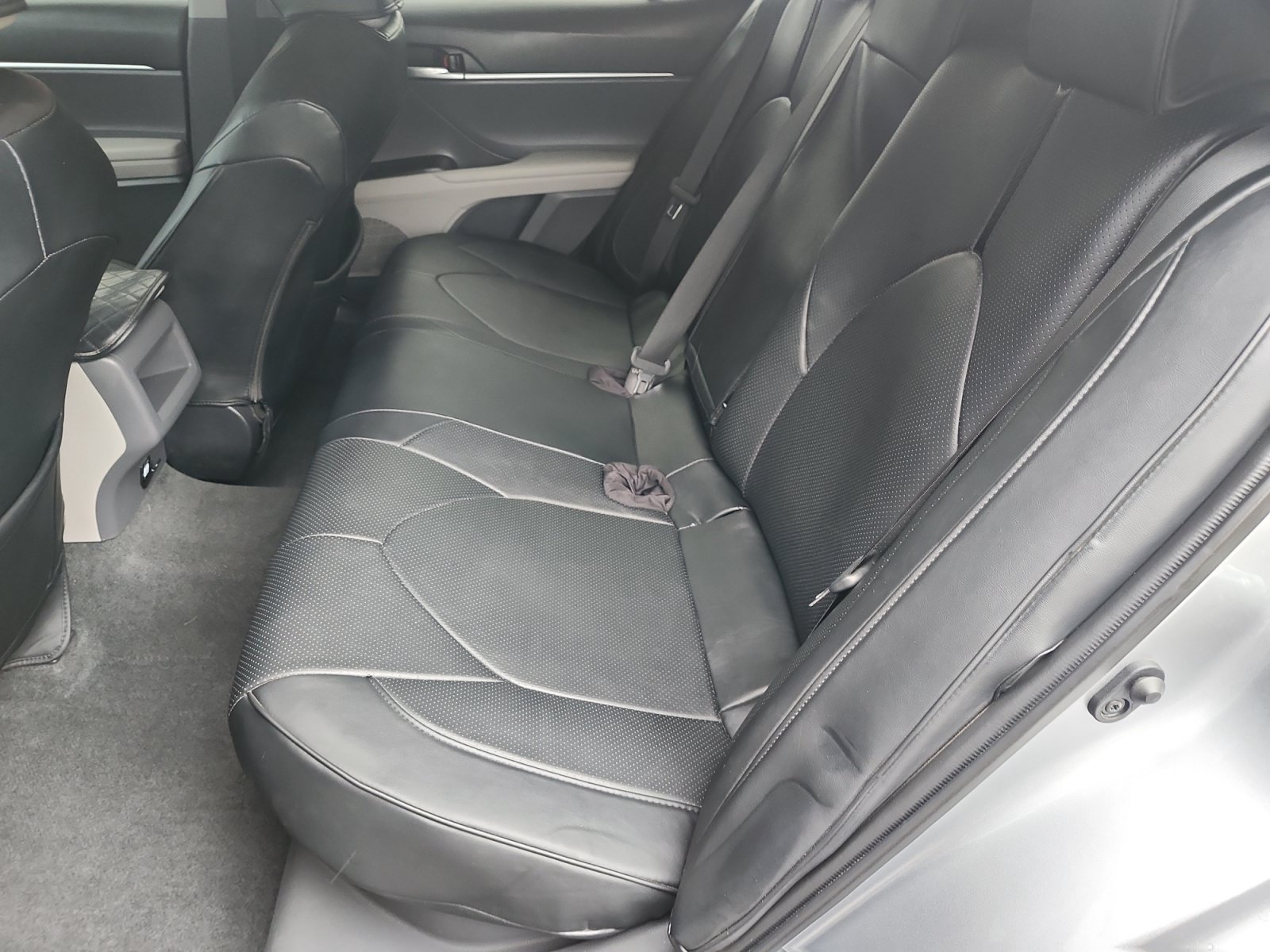 Used 2022 Toyota Camry SE FWD image 14