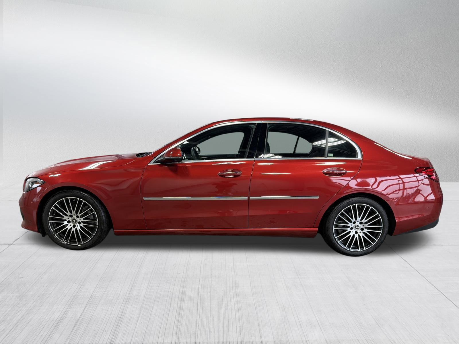 Used 2022 Mercedes-Benz C 300 4MATIC Sedan image 4