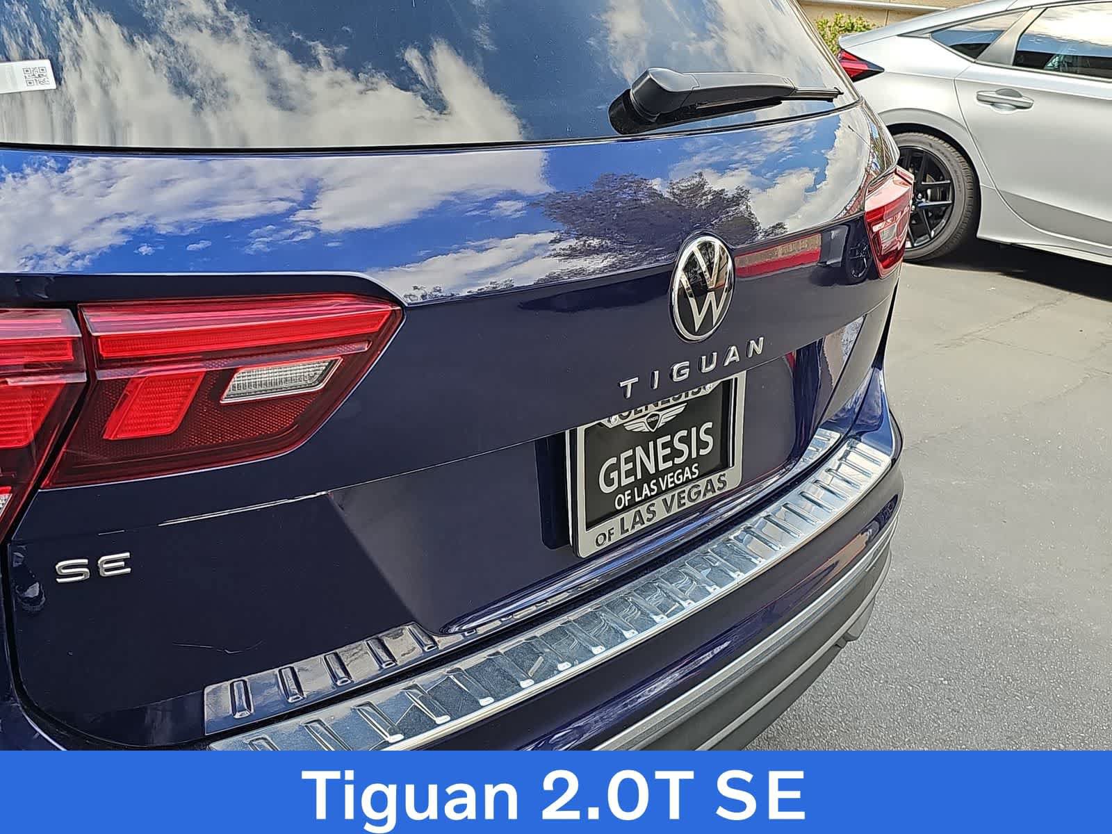 Used 2022 Volkswagen Tiguan SE FWD image 11