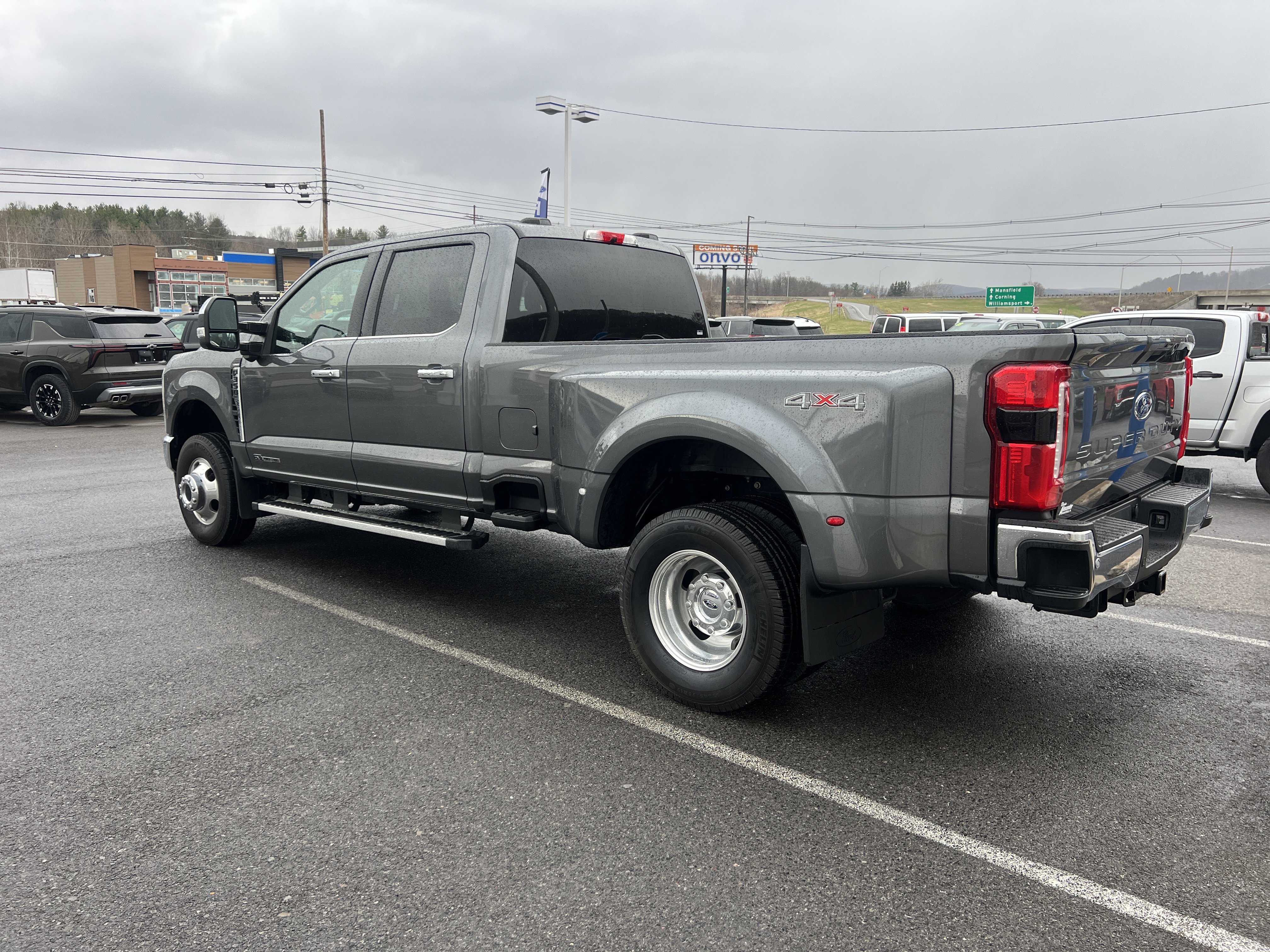 Certified 2025 Ford F350 Lariat image 6