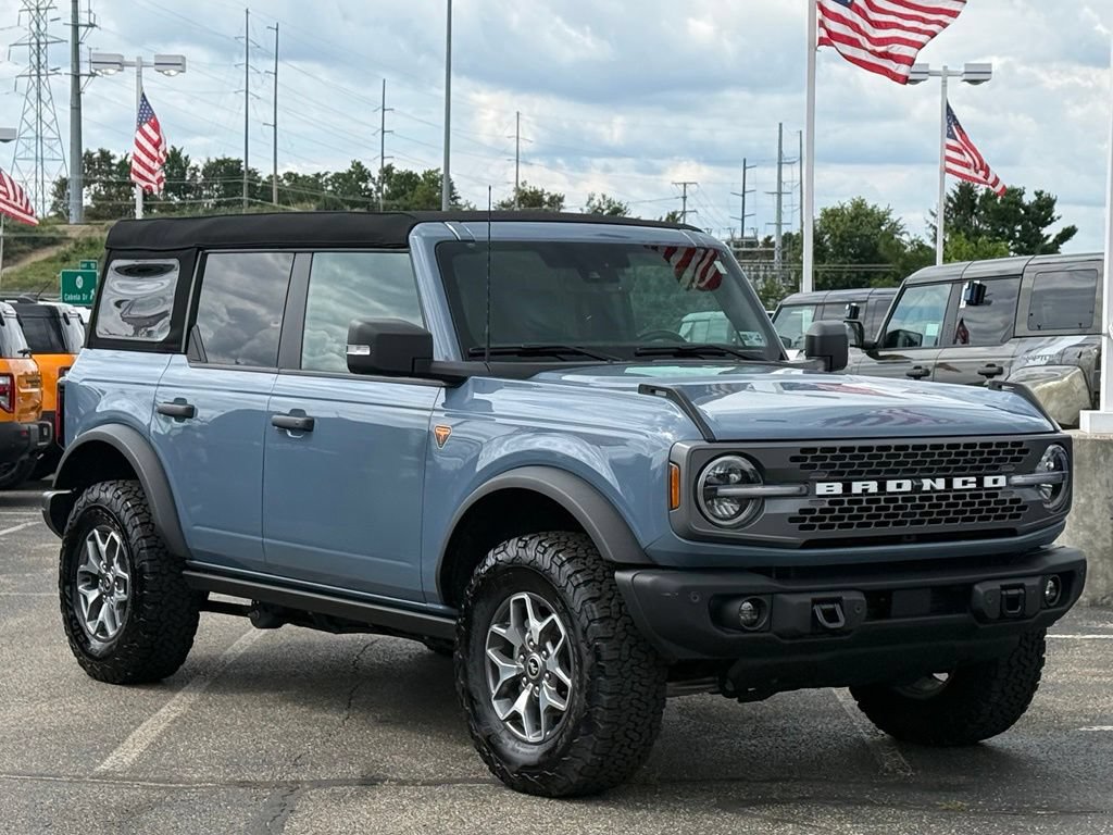 Certified 2025 Ford Bronco Badlands AWD/4WD image 31