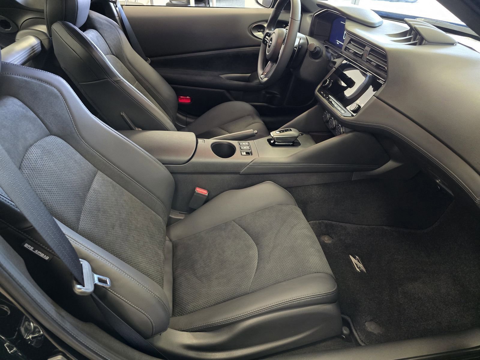 New 2025 Nissan Z Performance w/ Floor Mat Package image 12