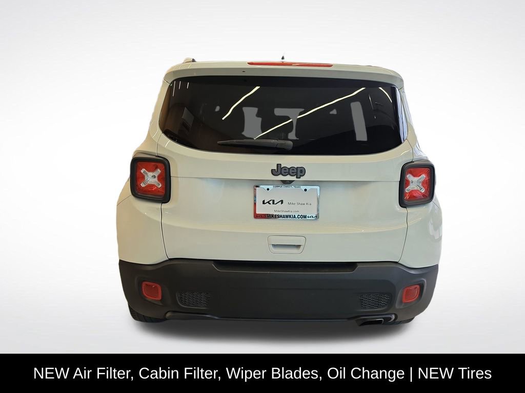 Used 2021 Jeep Renegade Latitude w/ Sun & Sound Group FWD image 5