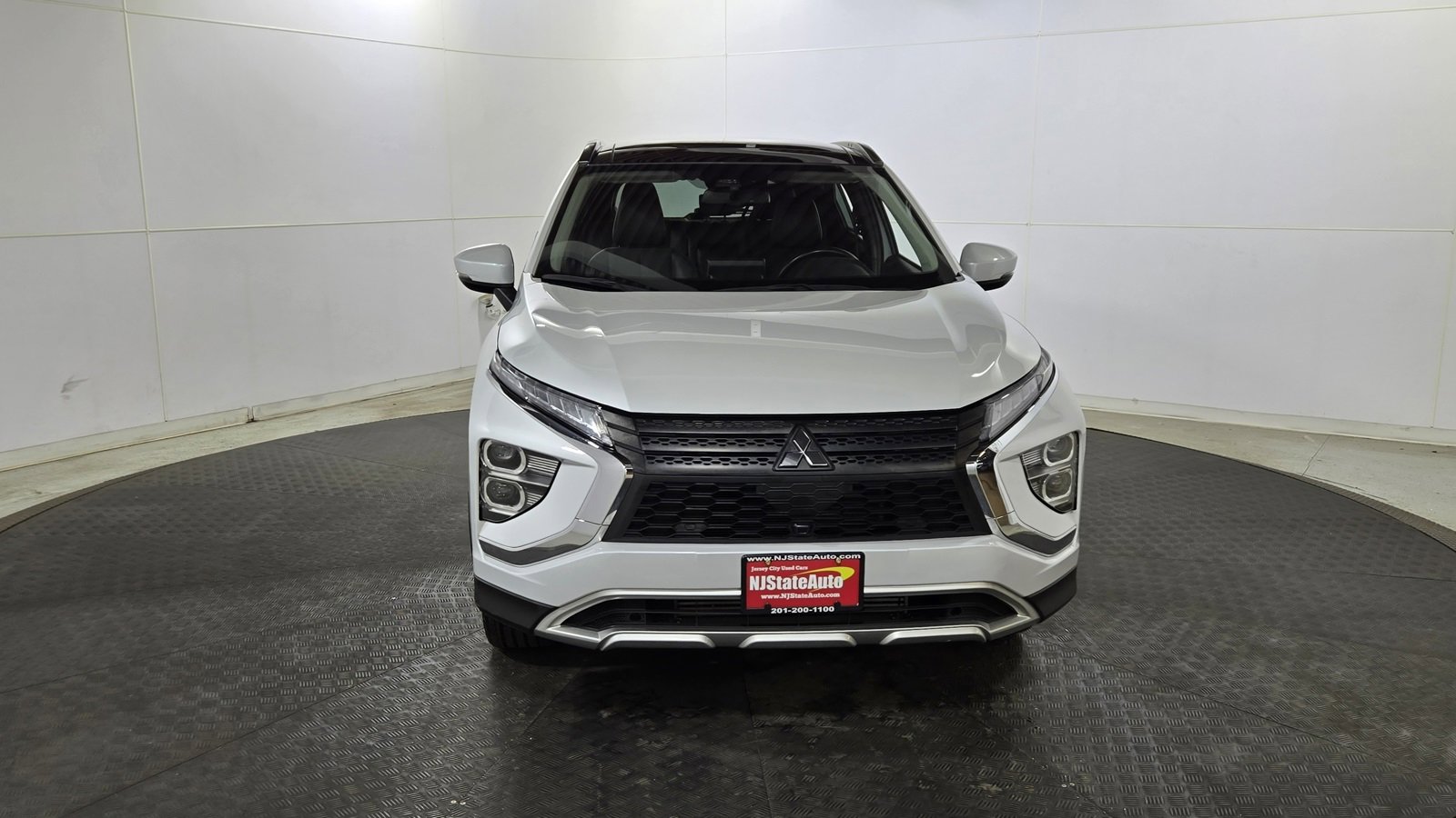 Used 2023 Mitsubishi Eclipse Cross SE image 2