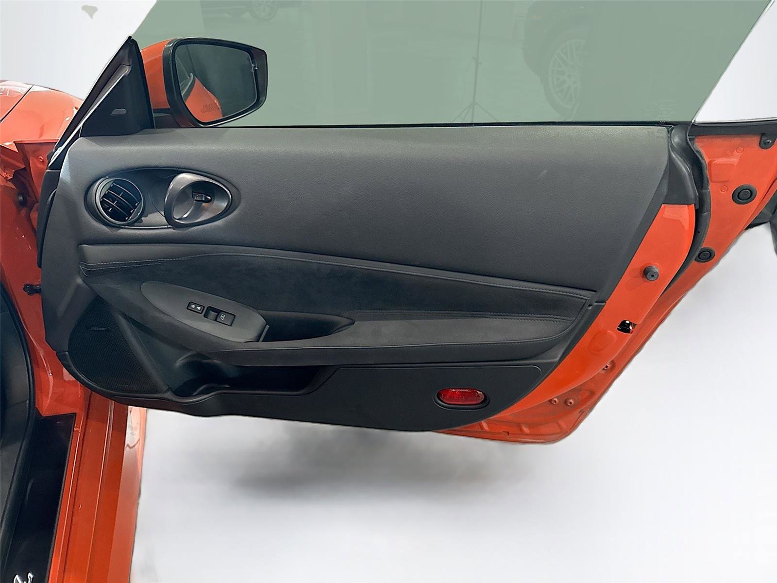 Used 2024 Nissan Z Performance w/ Heritage Edition image 12