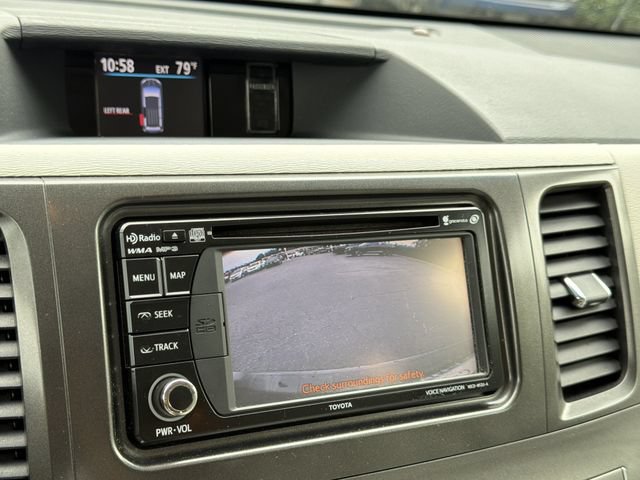 Used 2013 Toyota Sienna XLE FWD image 12