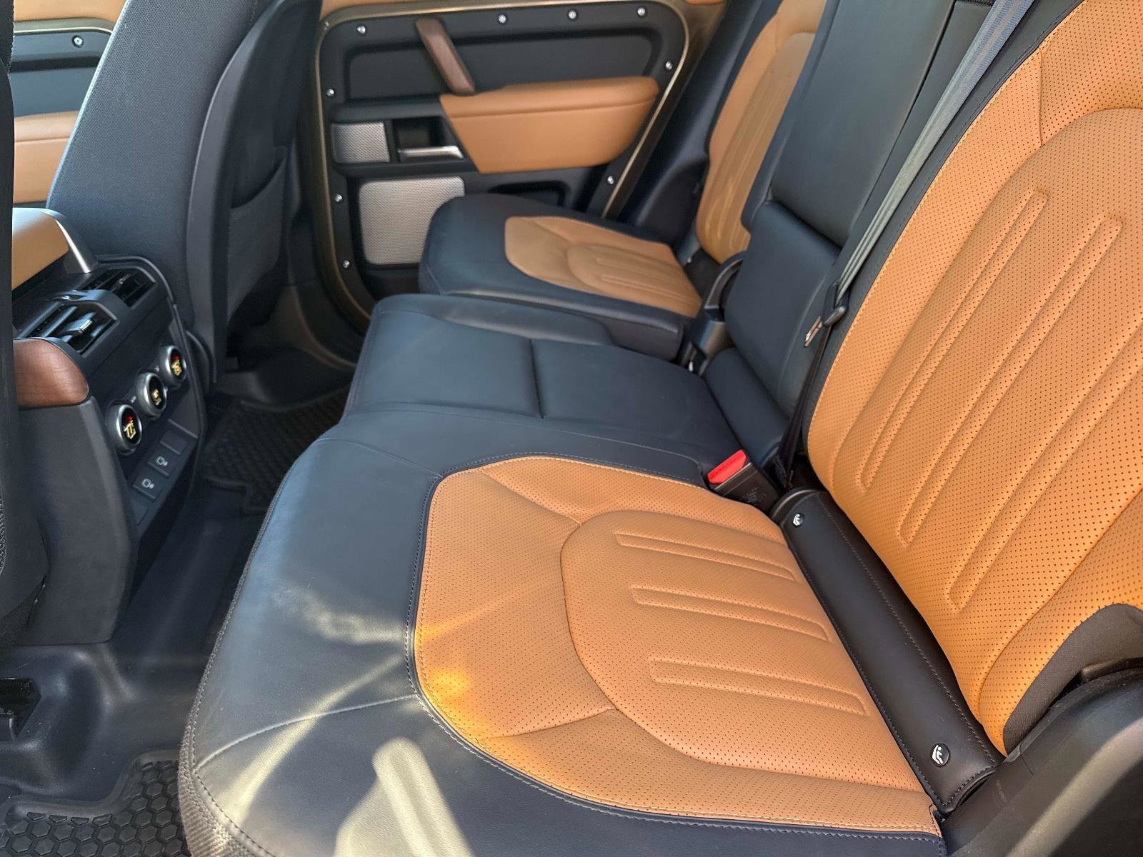 Used 2024 Land Rover Defender 130 X image 13