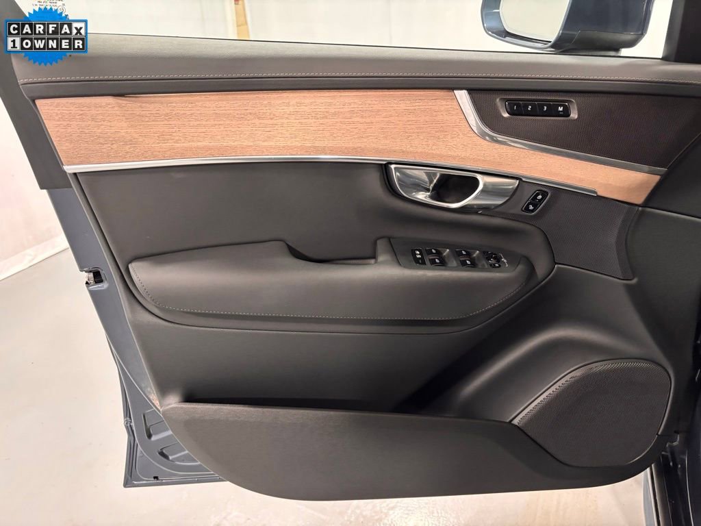 Certified 2025 Volvo XC90 B5 Plus image 15