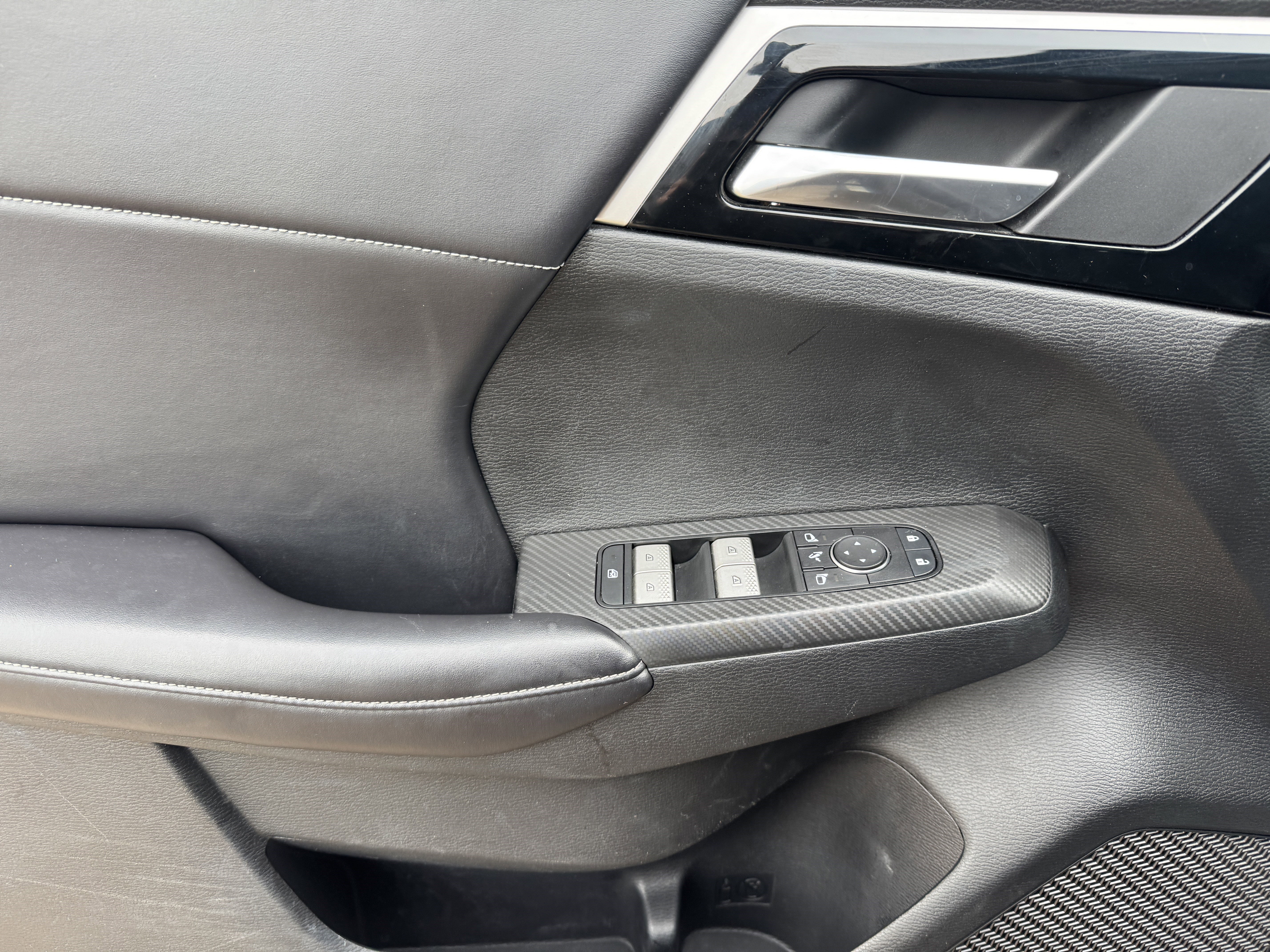 Used 2023 Mitsubishi Outlander SE AWD/4WD image 9