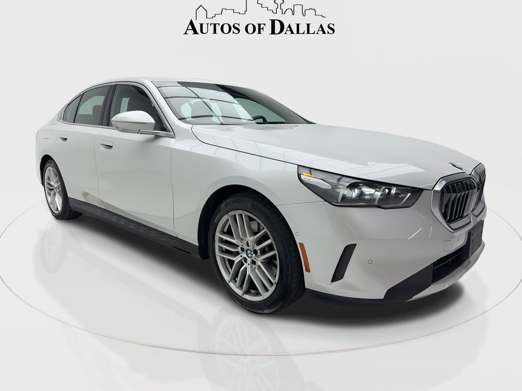 Used 2024 BMW 530i image 2