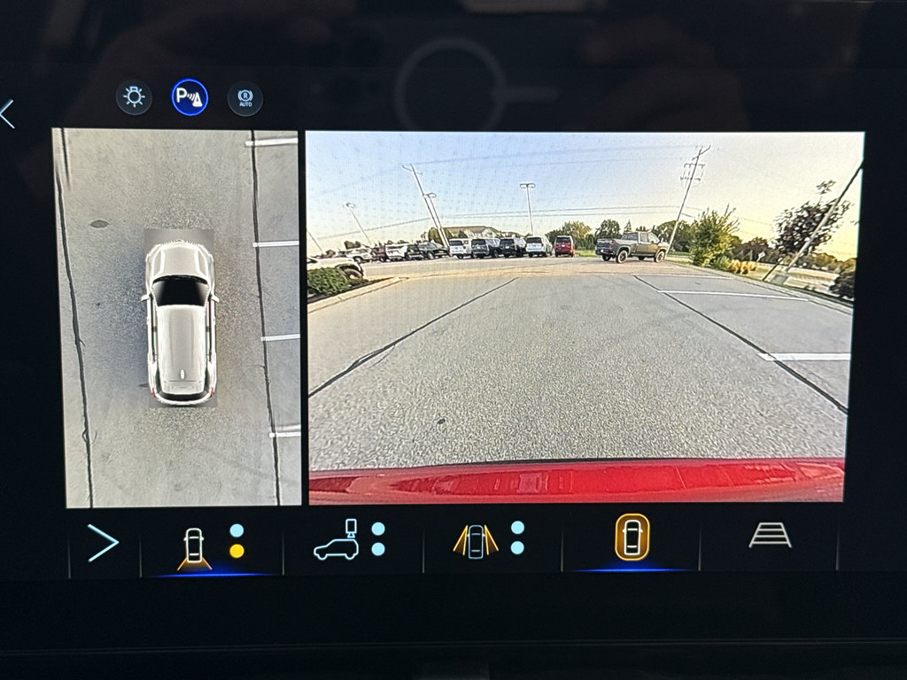 New 2027 Chevrolet Equinox RS w/ Safety and Technology Package FWD image 27