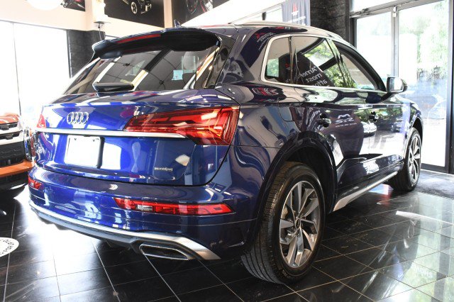 Used 2023 Audi Q5 2.0T Premium w/ Convenience Package AWD/4WD image 11