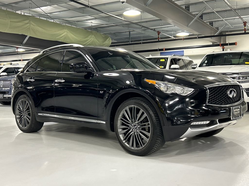Used 2017 INFINITI QX70 AWD w/ Limited Package image 1
