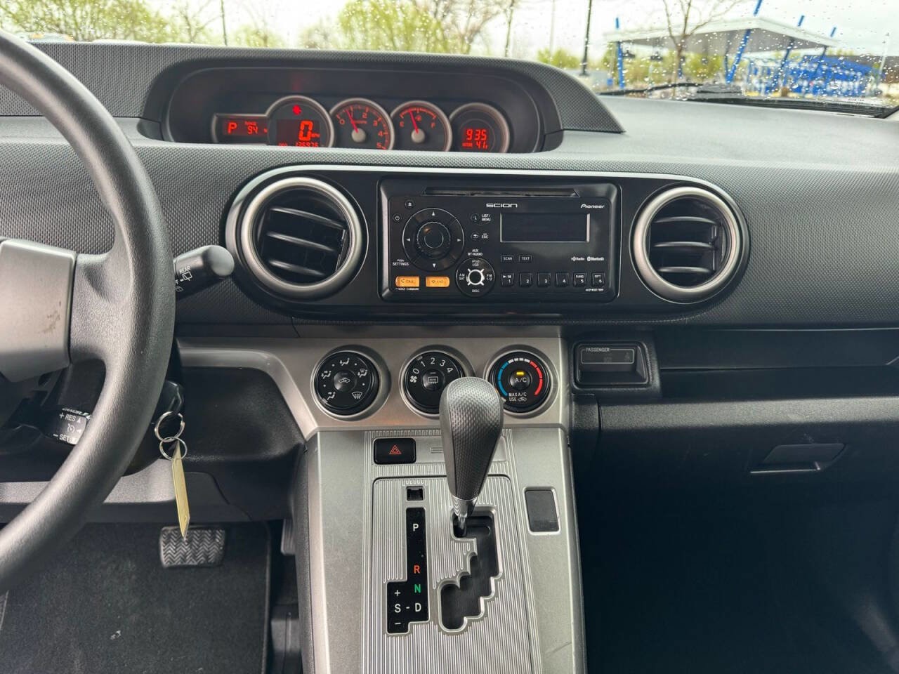 Used 2012 Scion xB FWD image 19