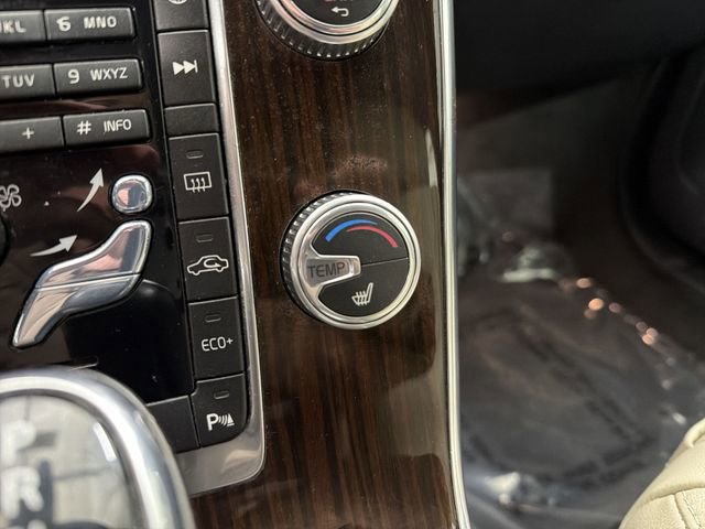 Used 2017 Volvo V60 T5 Premier w/ Convenience Package image 29