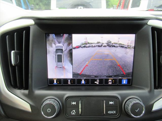 Used 2023 GMC Terrain SLT w/ Tech Package FWD image 30