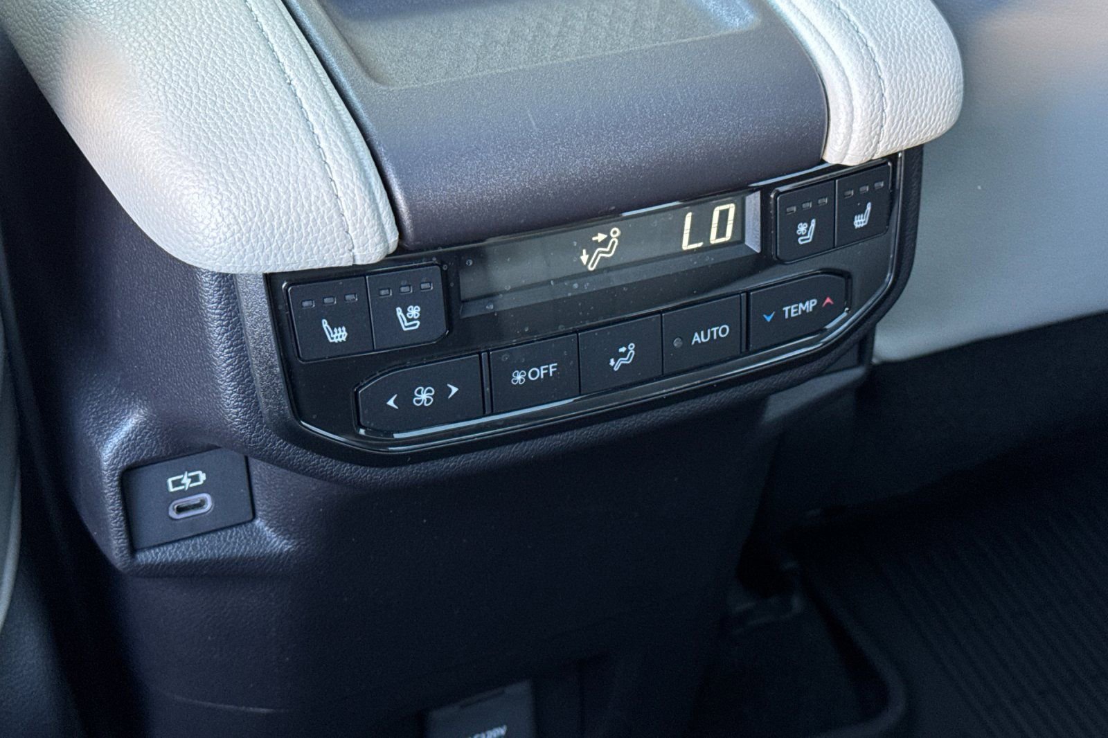 New 2026 Toyota Grand Highlander AWD Hybrid image 14
