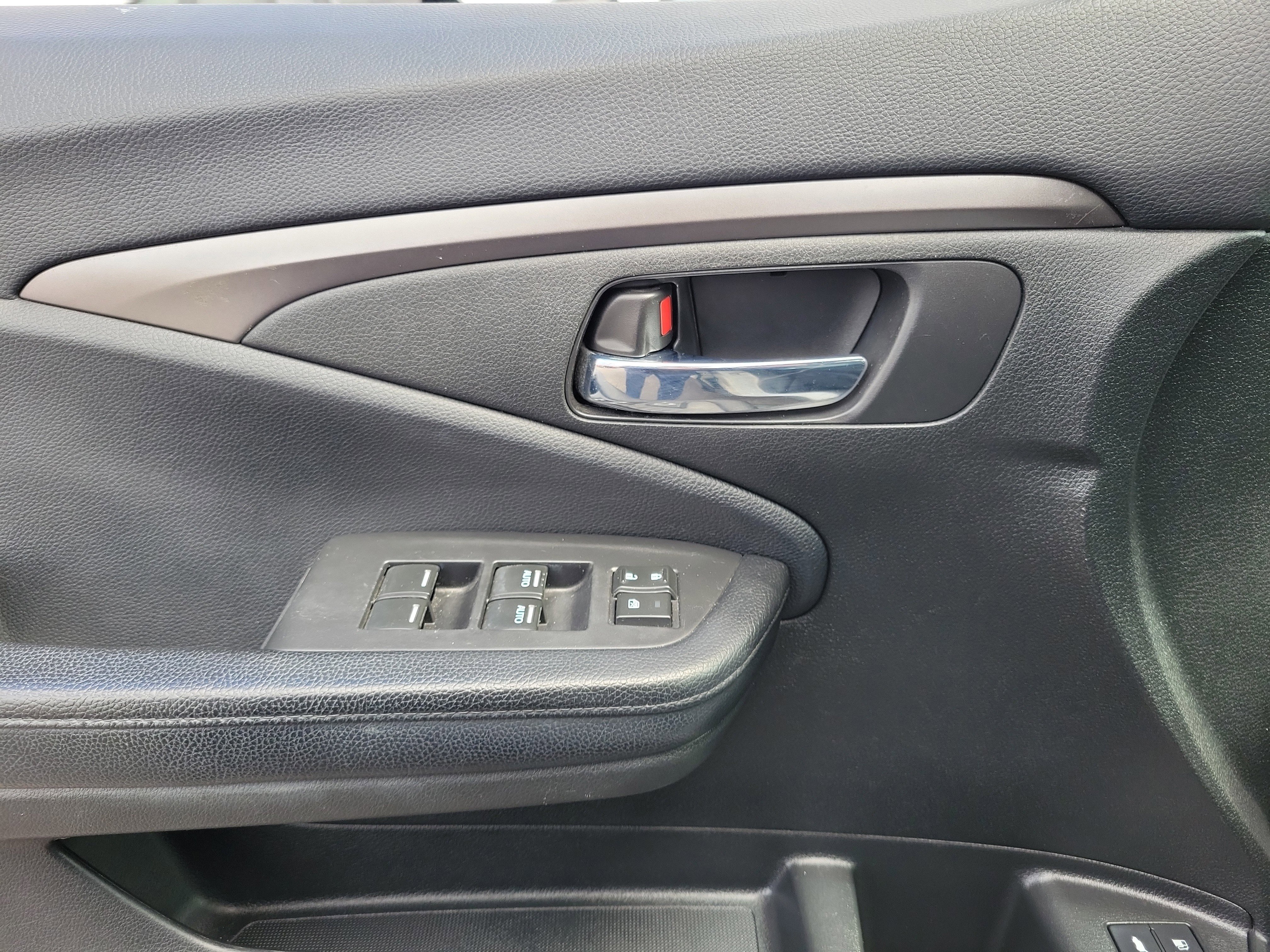 Used 2017 Honda Pilot EX-L image 17